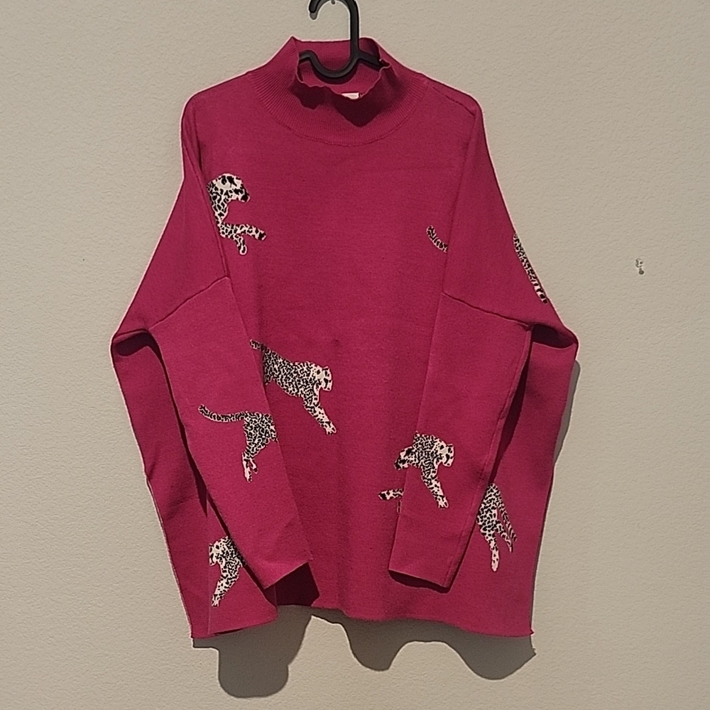 entro Fuchsia Pink Leopard Intarsia Turtleneck Sweater